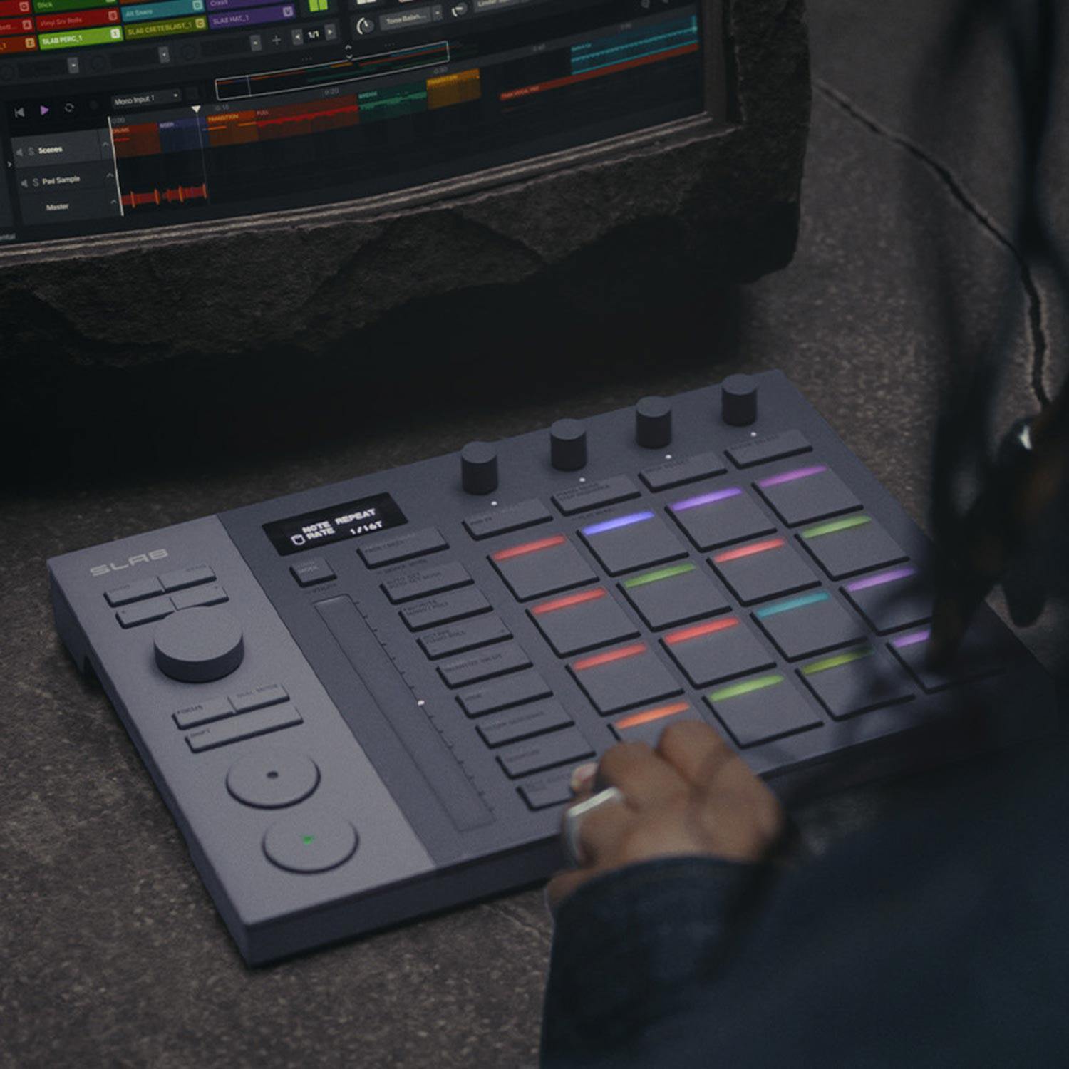 Pioneer AlphaTheta SLAB Serato - đánh giá và giá Midi Controller Pad